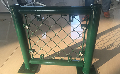 夾片式球場(chǎng)圍網(wǎng)